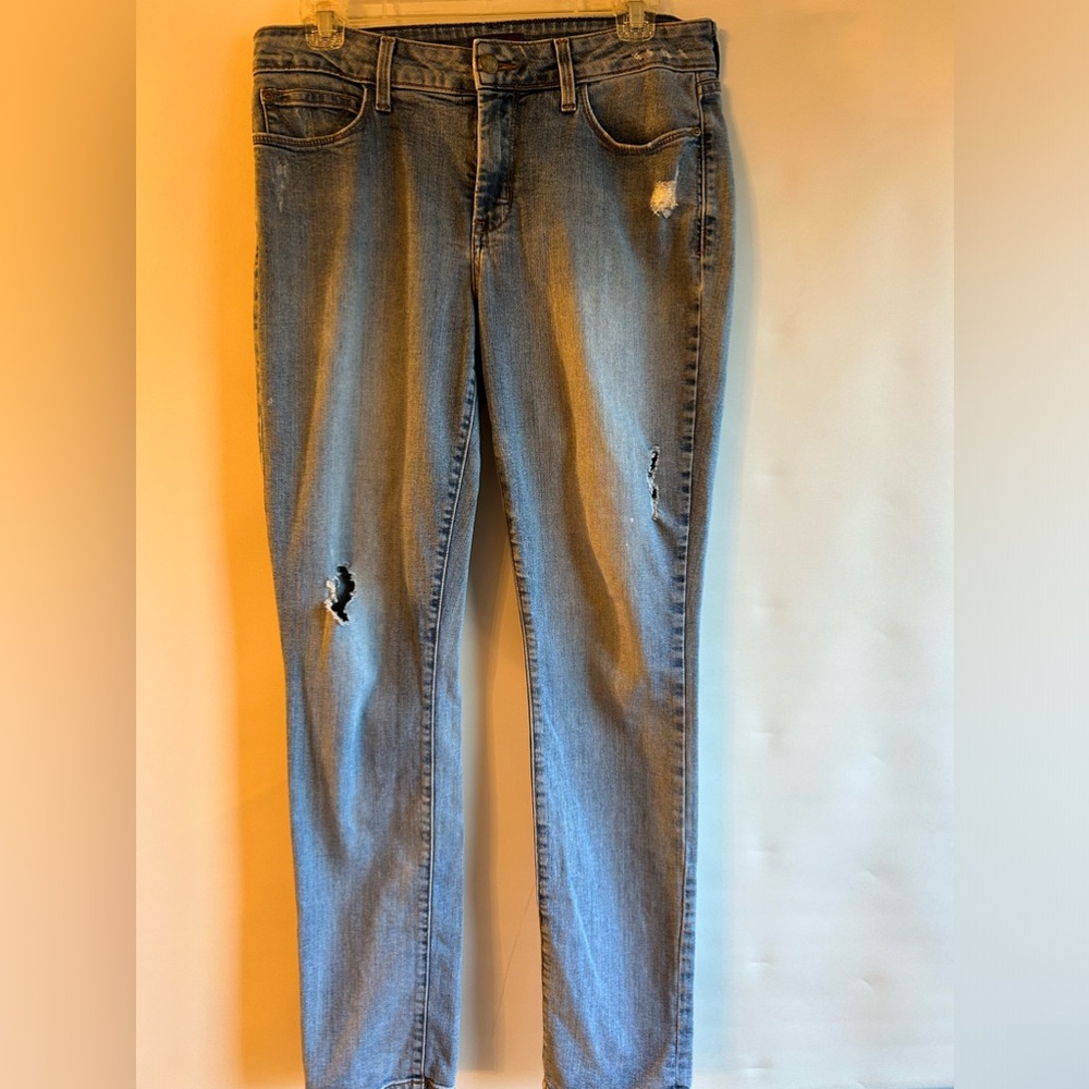 NYDJEANS ANKLE LIFT TUCK TECHNOLOGY WOMEN’S DISTRESSED JEANS SIZE 6